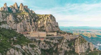 El monasterio que ofrece una vista increíble es un tesoro espiritual de España