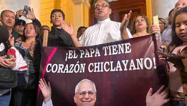 fieles peruanos papa