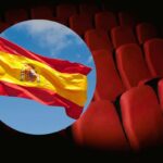Salón y bandera española.