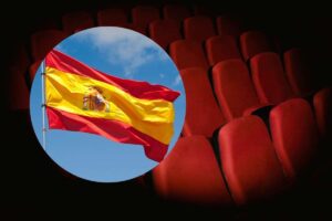 Salón y bandera española.